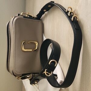 Marc Jacobs "The Softshot".